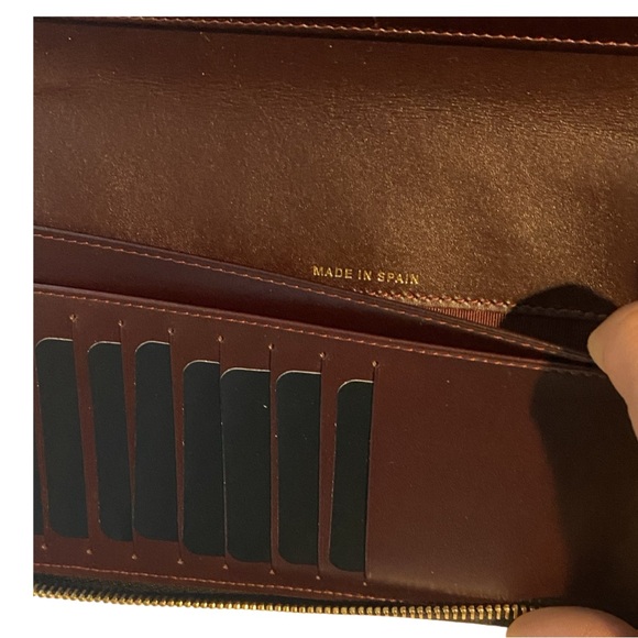 CHANEL large zip around wallet. NWT. - Picture 5 of 12